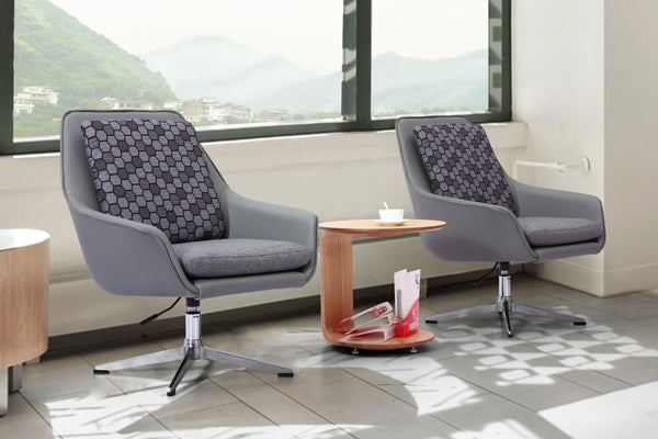 Poltrona tapizada en cuero