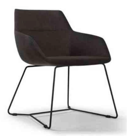 Poltrona tapizada en tela